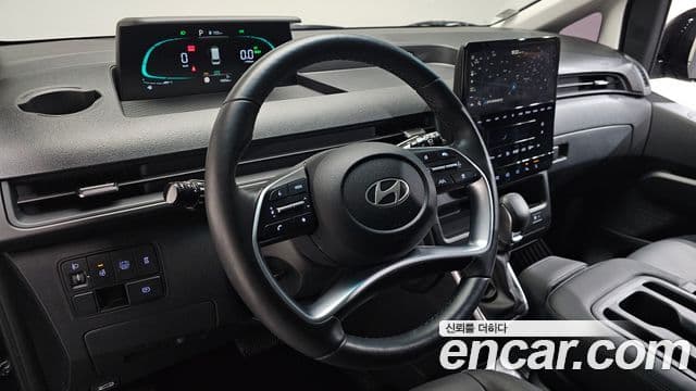 Hyundai Staria Modern, 2025 14