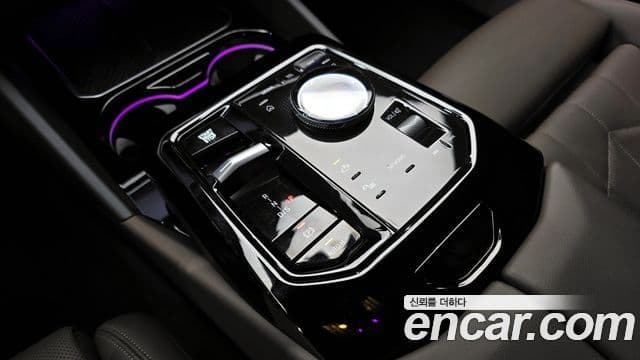 BMW 5시리즈 (G60) 523d xDrive M Sport, 2025 9