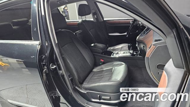 Hyundai Genesis Special, 2014 11