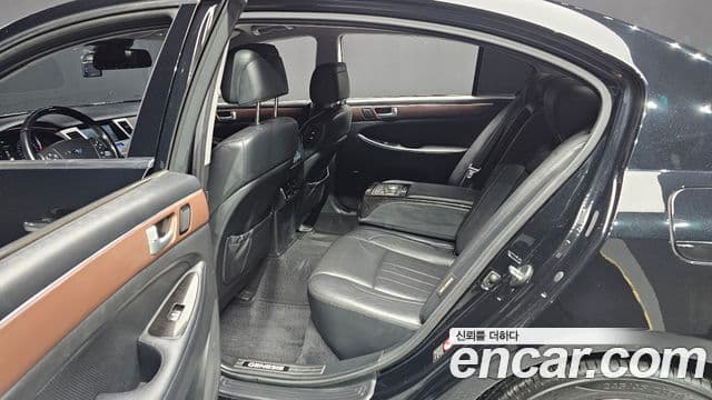 Hyundai Genesis Special, 2014 12