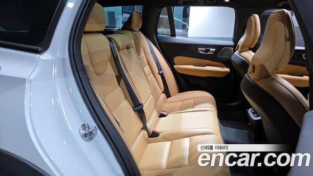 Volvo V60 Cross Country 2세대 B5 Ultimate AWD, 2023 12