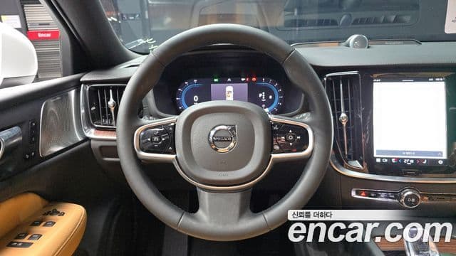 Volvo V60 Cross Country 2세대 B5 Ultimate AWD, 2023 13