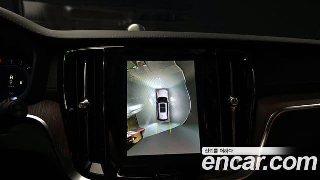 Volvo V60 Cross Country 2세대 B5 Ultimate AWD, 2023 14