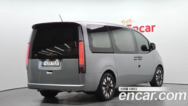 Hyundai Staria Inspiration, 2022 2