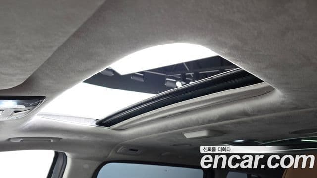 Hyundai Staria Inspiration, 2022 18