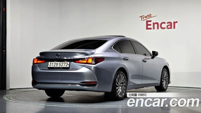 Lexus ES300h 7세대 Luxury Plus, 2022 2