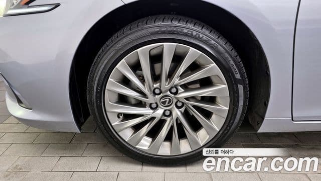 Lexus ES300h 7세대 Luxury Plus, 2022 все фото