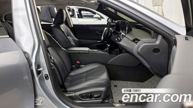 Lexus ES300h 7세대 Luxury Plus, 2022 11