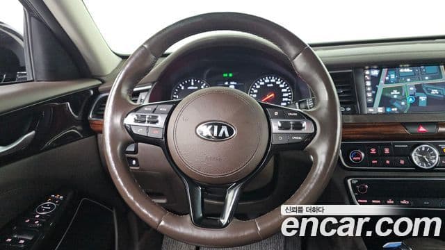 Kia All New K7 Prestige, 2016 11