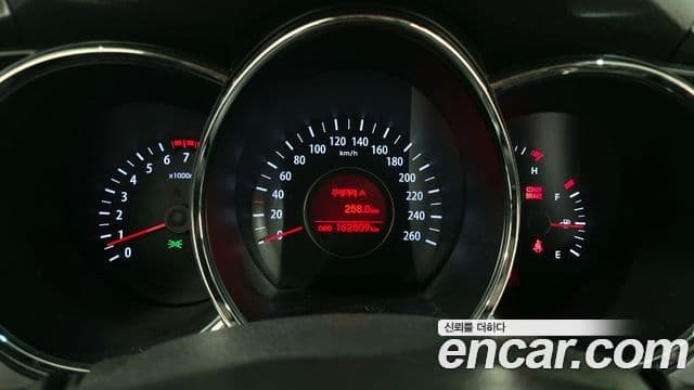 Kia K5 LPI Deluxe, 2012 8