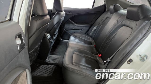 Kia K5 LPI Deluxe, 2012 12