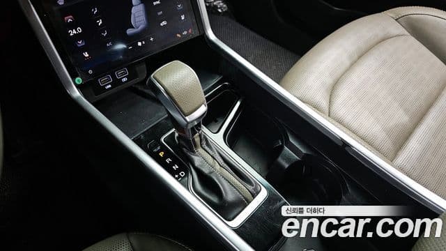 KG모빌리티(SsangYong) Torres T7, 2023 9