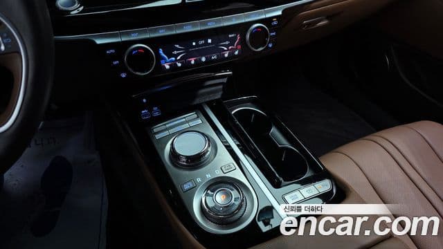 Genesis G80 (RG3) бензин 2.5 турбо AWD, 2023 9