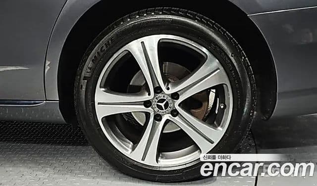 Mercedes-Benz E-класс W213 Avantgarde, 2019 все фото