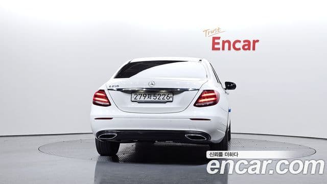 Mercedes-Benz E-класс W213 Avantgarde, 2020 4