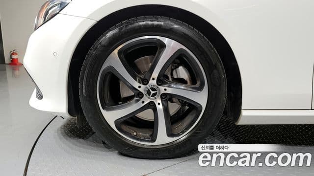 Mercedes-Benz E-класс W213 Avantgarde, 2020 все фото