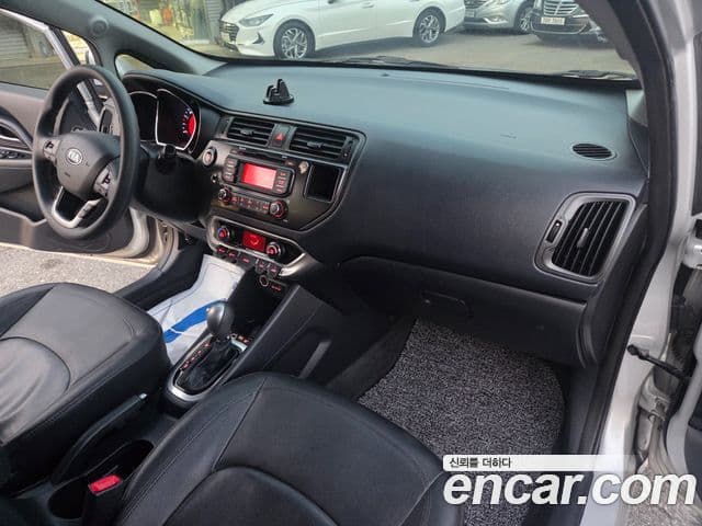 Kia All New Pride Prestige, 2013 18