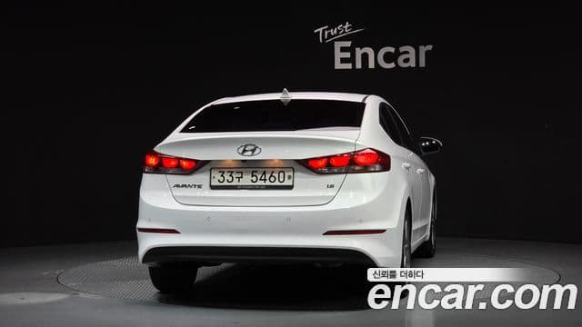 Hyundai Avante AD 1.6 GDI Value Plus, 2018 4