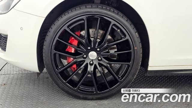 Maserati 기블리 3세대, 2019 все фото