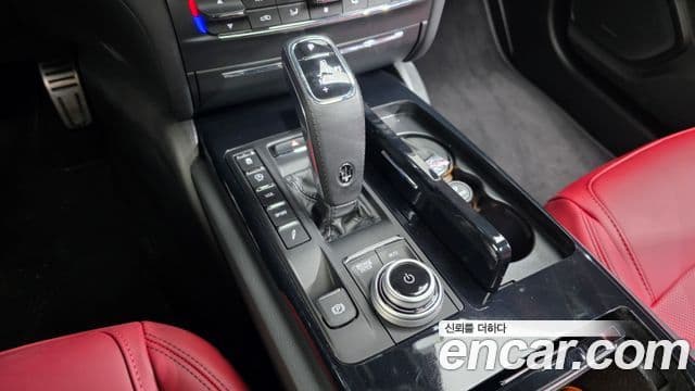 Maserati 기블리 3세대, 2022 9