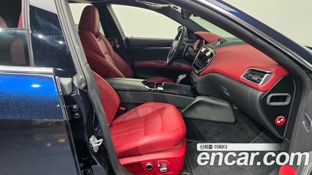 Maserati 기블리 3세대, 2022 12