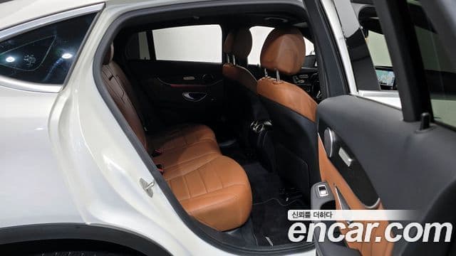 Mercedes-Benz GLC-класс X253 GLC300e 4MATIC купе, 2021 12