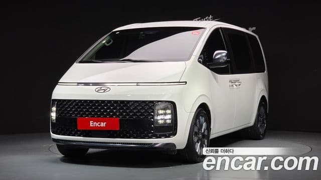 Hyundai Staria Prestige, 2023 1