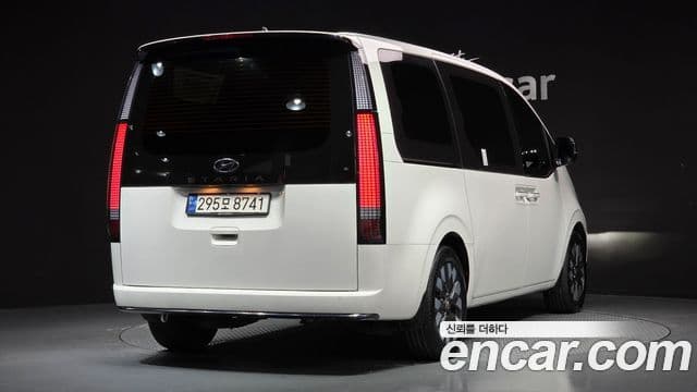 Hyundai Staria Prestige, 2023 2