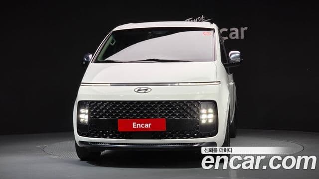 Hyundai Staria Prestige, 2023 3