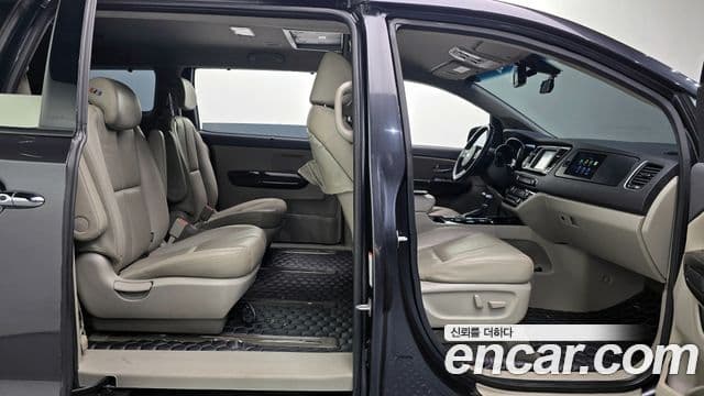 Kia The / новый New Carnival Special, 2019 10