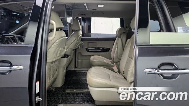 Kia The / новый New Carnival Special, 2019 12