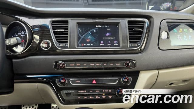 Kia The / новый New Carnival Special, 2019 15