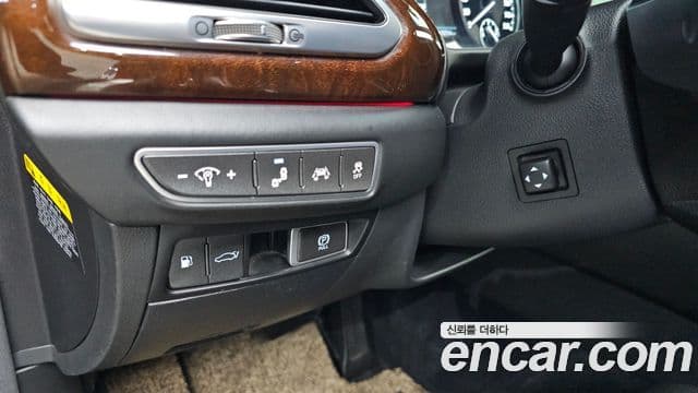 Genesis EQ900 Prestige, 2016 12