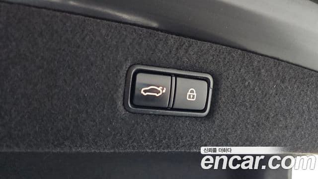 Genesis EQ900 Prestige, 2016 20