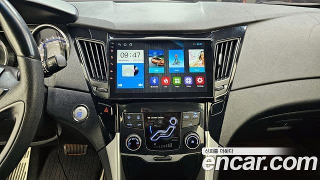 Hyundai YF Sonata LPI Premier(для людей с инвалидностью), 2010 16