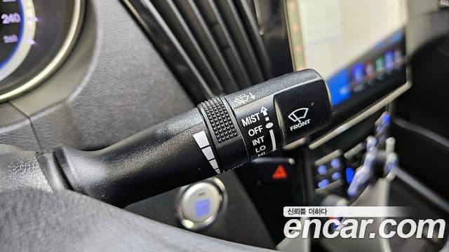 Hyundai YF Sonata LPI Premier(для людей с инвалидностью), 2010 18