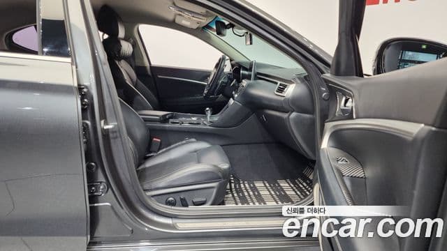 Genesis G70 Advanced, 2018 11