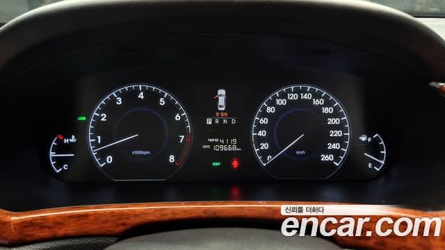 Hyundai Equus(новый кузов / новое поколение) Prestige VVIP팩, 2012 8