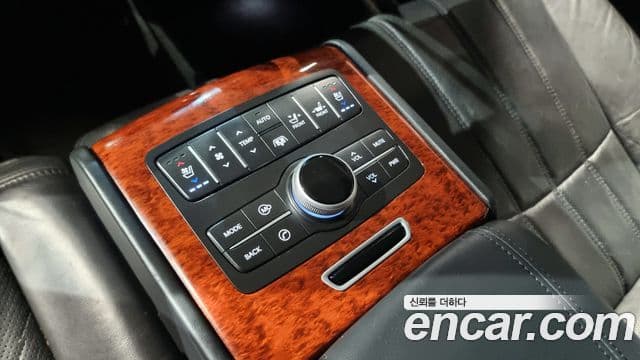 Hyundai Equus(новый кузов / новое поколение) Prestige VVIP팩, 2012 18