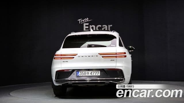 Genesis GV70, 2025 4