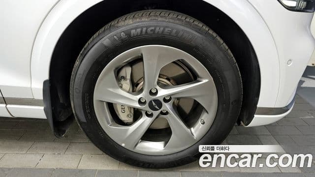 Genesis GV70, 2025 все фото