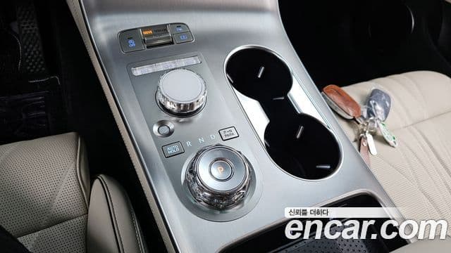 Genesis GV70, 2025 9