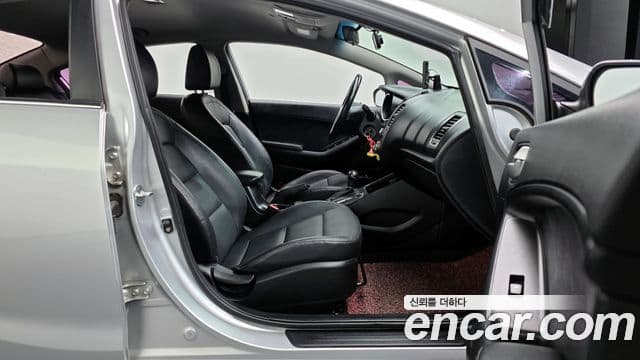 Kia K3 Luxury, 2015 10