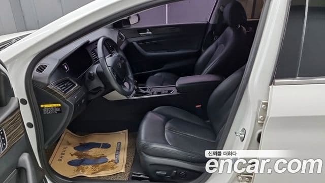 Hyundai LF Sonata LPI Modern(для людей с инвалидностью), 2015 10