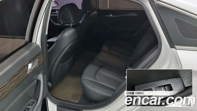 Hyundai LF Sonata LPI Modern(для людей с инвалидностью), 2015 11