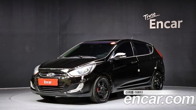 Hyundai Accent(новый кузов / новое поколение) Premier, 2012 1