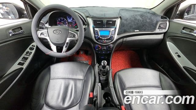 Hyundai Accent(новый кузов / новое поколение) Premier, 2012 7