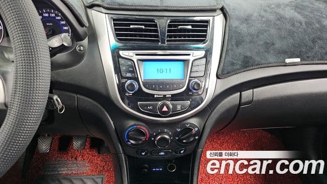 Hyundai Accent(новый кузов / новое поколение) Premier, 2012 16