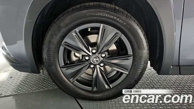 Lexus UX250h, 2022 все фото