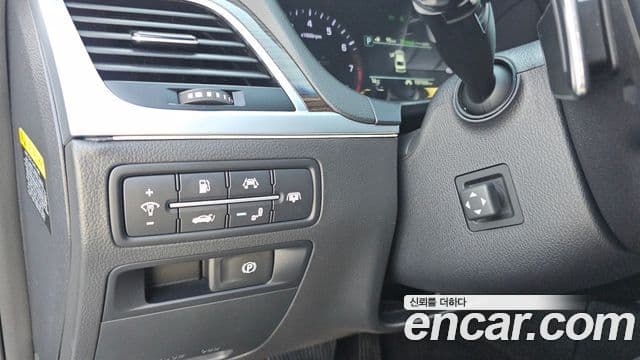 Genesis G80 Premium Luxury, 2018 18